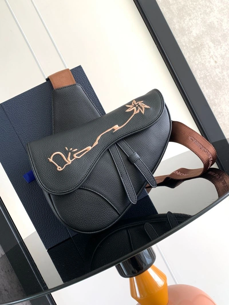 Christian Dior Waist Chest Packs FreshLook 76871