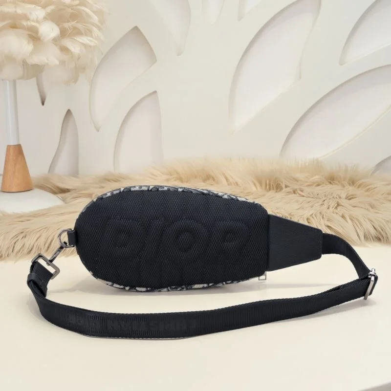 Christian Dior Waist Chest Packs Sleek 46129