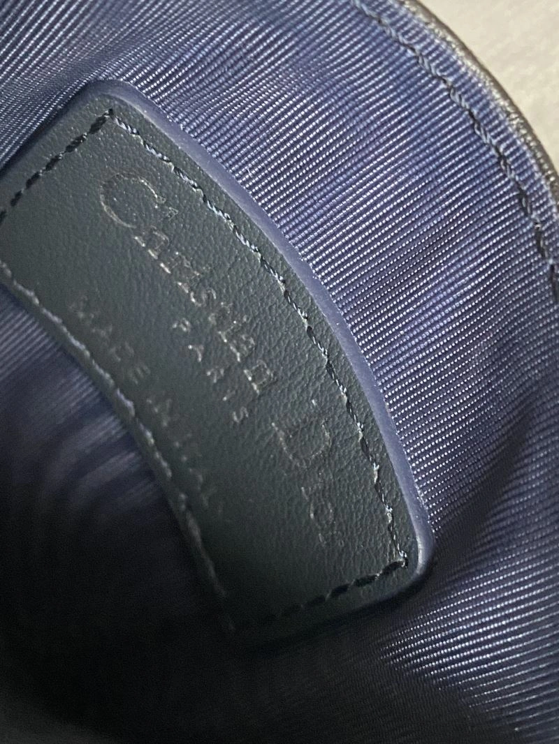 Contemporary Christian Dior Wallet 75464