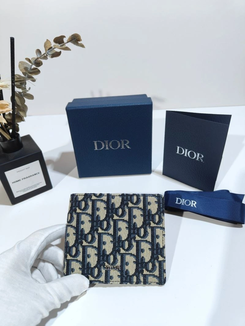 WellDesigned Christian Dior Wallet 75427
