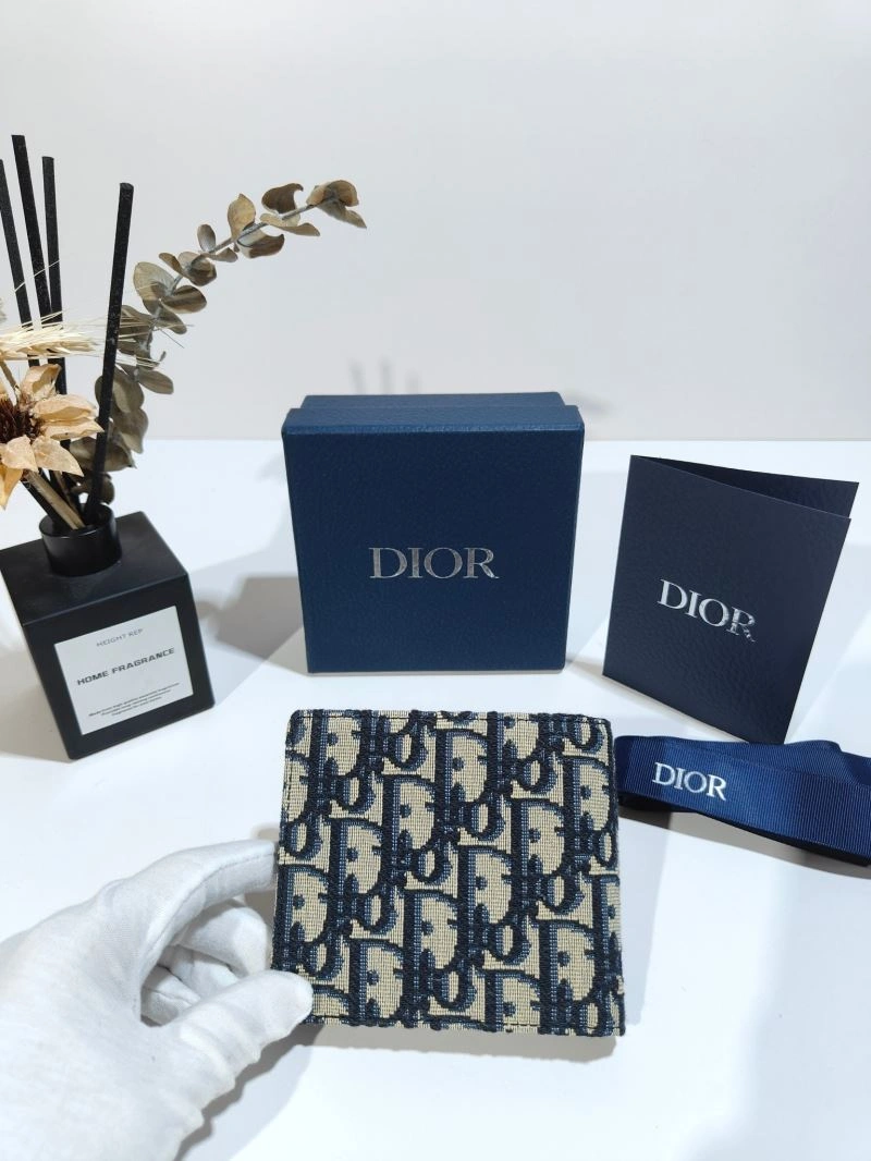 WellDesigned Christian Dior Wallet 75427