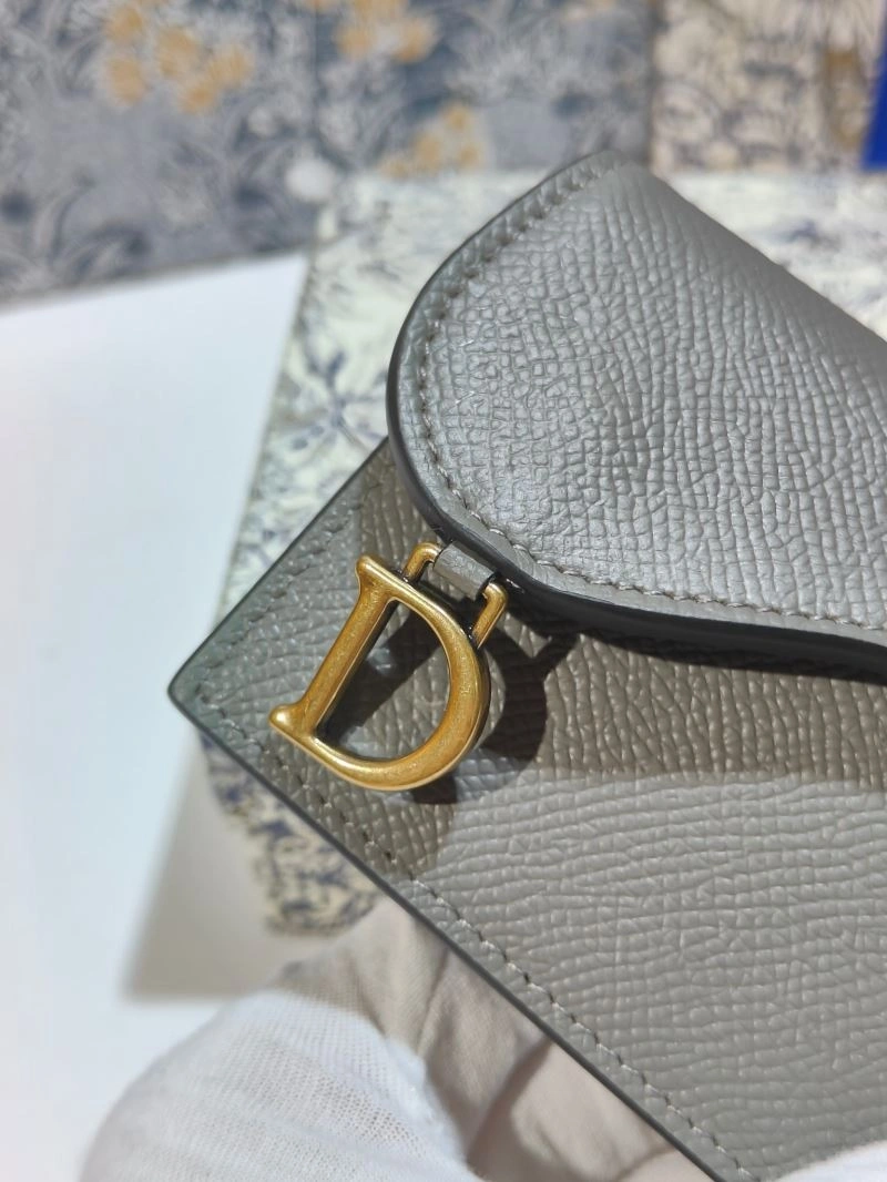 Elegant Christian Dior Wallet 73813