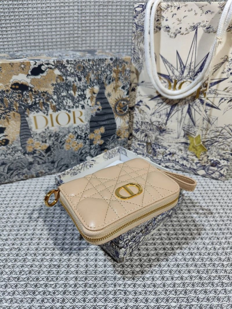 Snug Christian Dior Wallet 73808