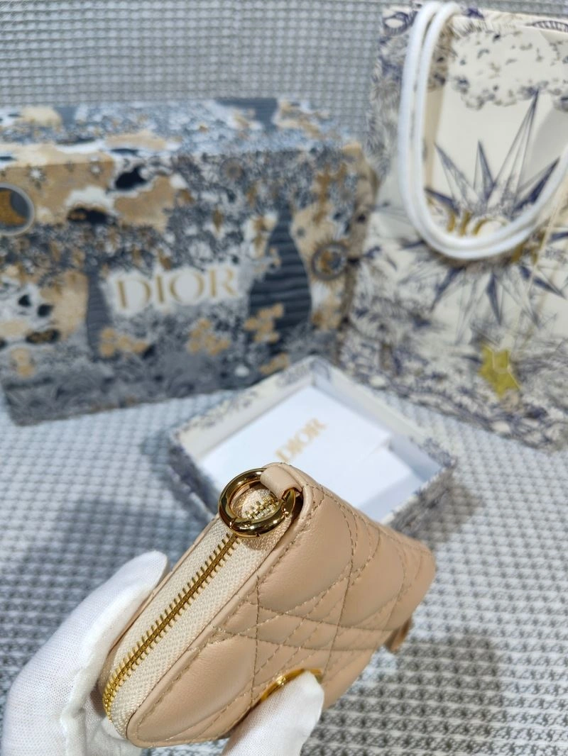 Snug Christian Dior Wallet 73808