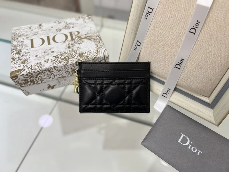 Sophisticated Christian Dior Wallet 77046