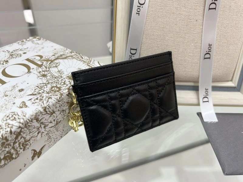 Sophisticated Christian Dior Wallet 77046