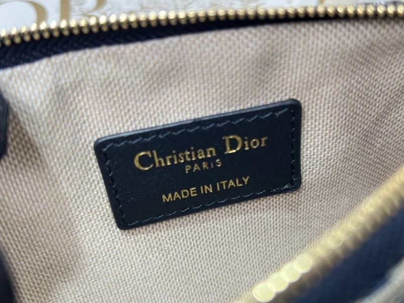 WrinkleFree Christian Dior Wallet 77034