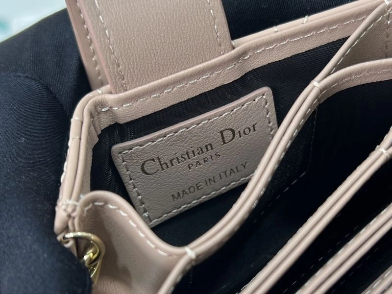 Resilient Christian Dior Wallet 77025