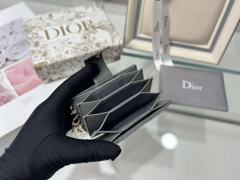 Lightweight Christian Dior Wallet 77020