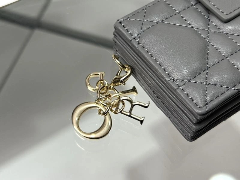 Lightweight Christian Dior Wallet 77020
