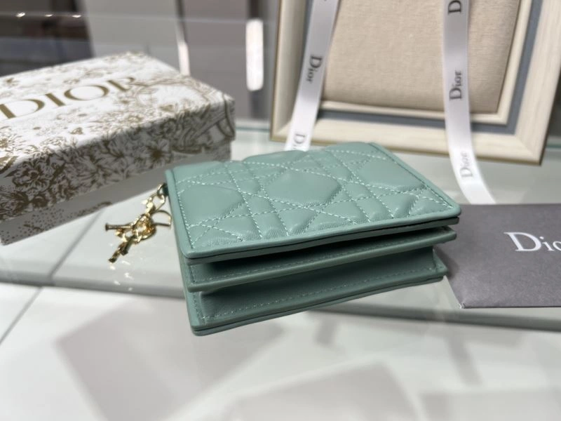 UrbanChic Christian Dior Wallet 77010