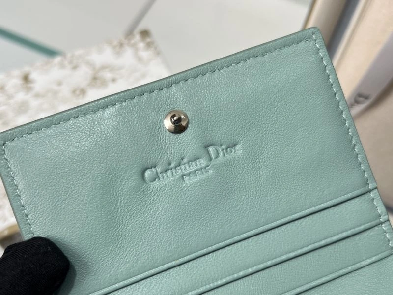 UrbanChic Christian Dior Wallet 77010