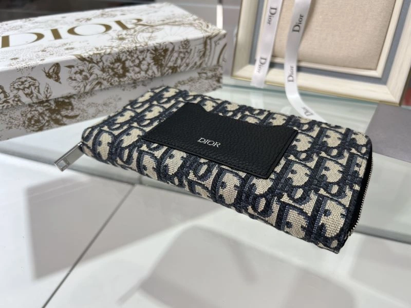 Durable Christian Dior Wallet 77000