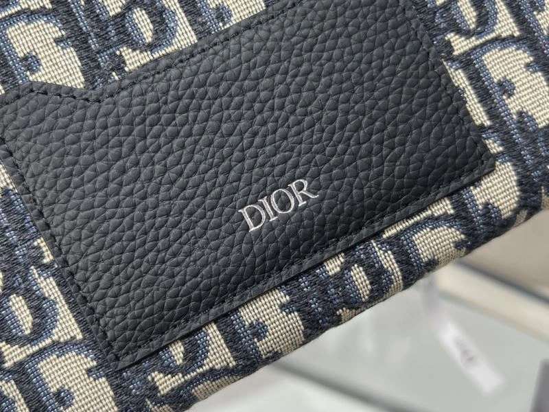 Durable Christian Dior Wallet 77000
