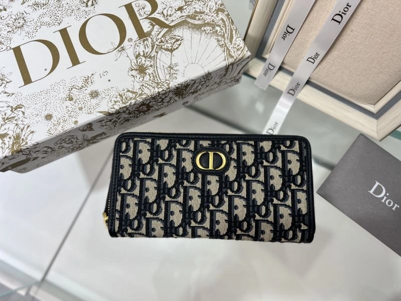 Sustainable Christian Dior Wallet 76999