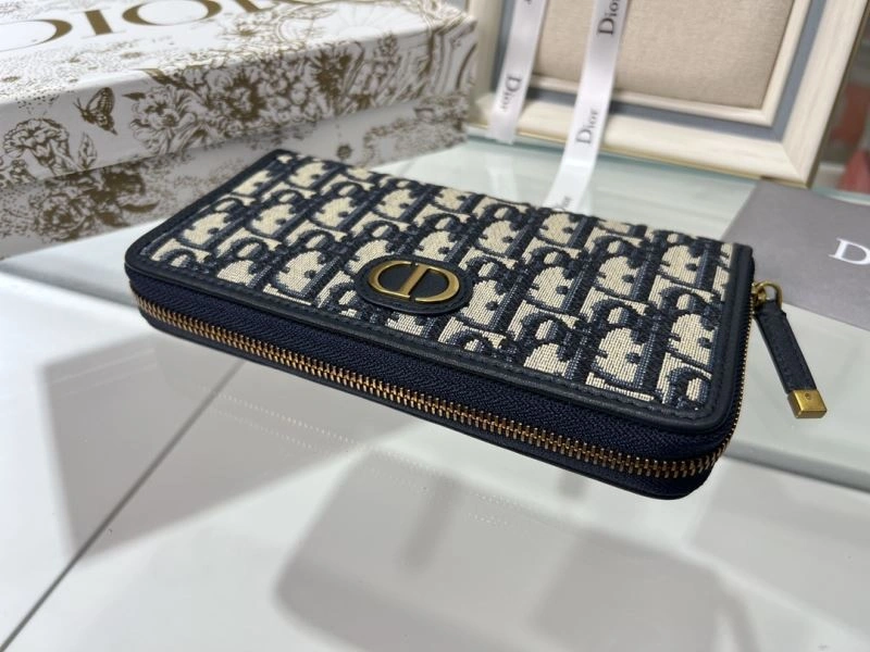 Sustainable Christian Dior Wallet 76999