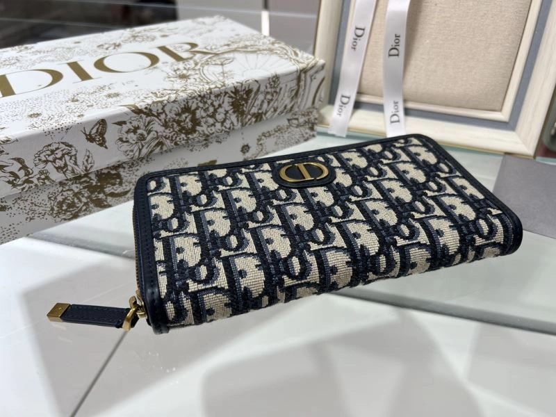 Sustainable Christian Dior Wallet 76999