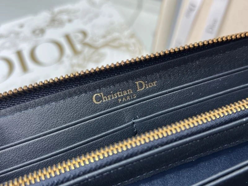 Sustainable Christian Dior Wallet 76999