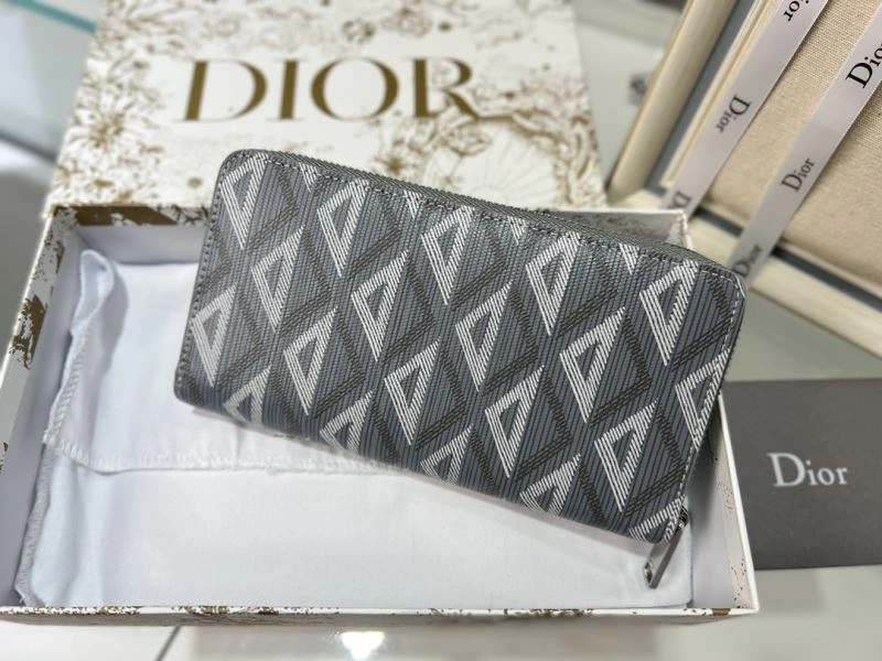 Cozy Christian Dior Wallet 76984