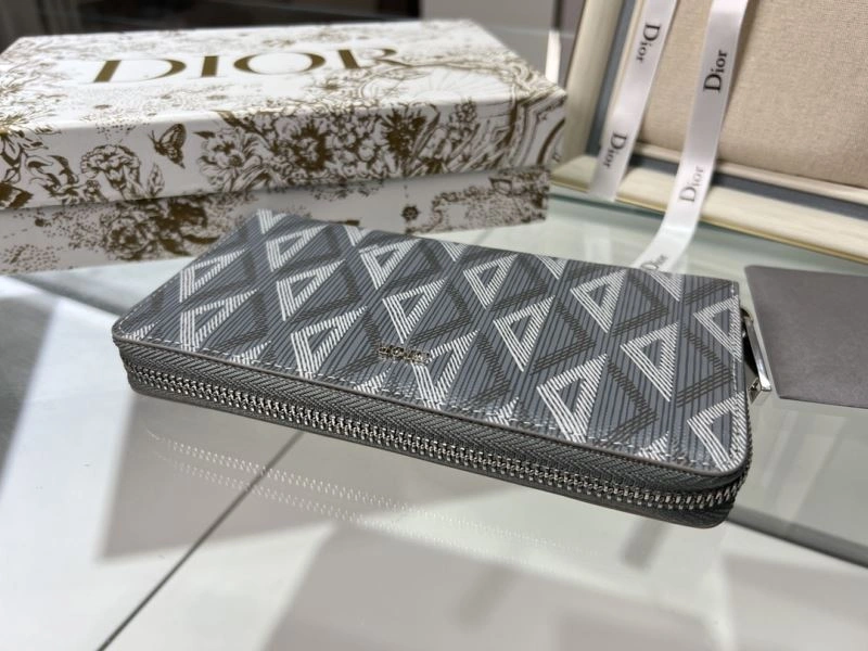 Cozy Christian Dior Wallet 76984