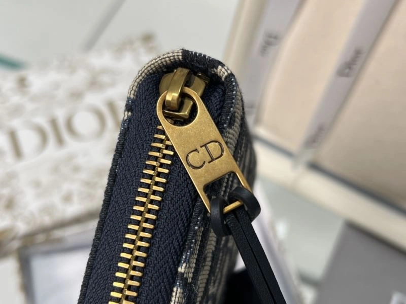 Christian Dior Wallet Durable 76989