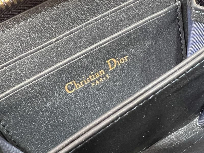 Christian Dior Wallet Durable 76989