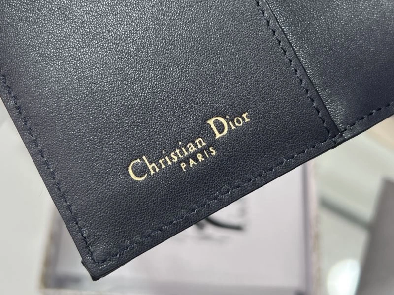 Compact Christian Dior Wallet 76985