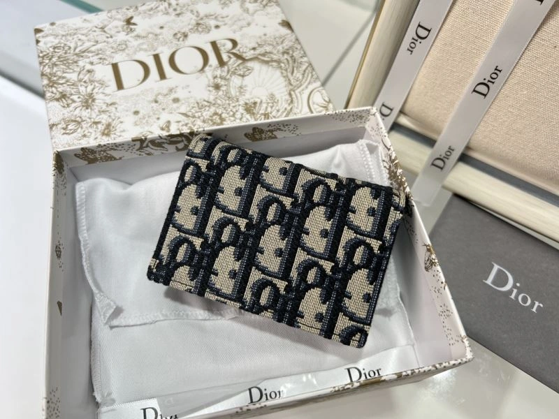 Trendsetting Christian Dior Wallet 76981