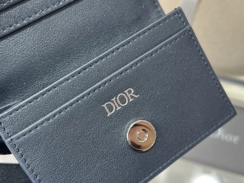 Trendsetting Christian Dior Wallet 76981