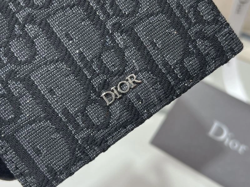 Contemporary Christian Dior Wallet 76983
