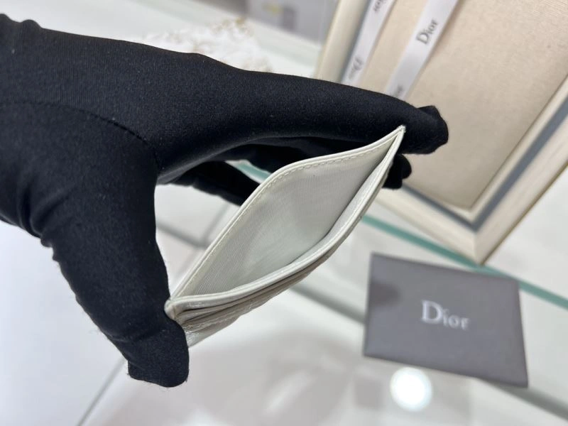 Christian Dior Wallet Comfortable 76973