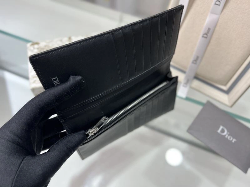 EyeCatching Christian Dior Wallet 76949