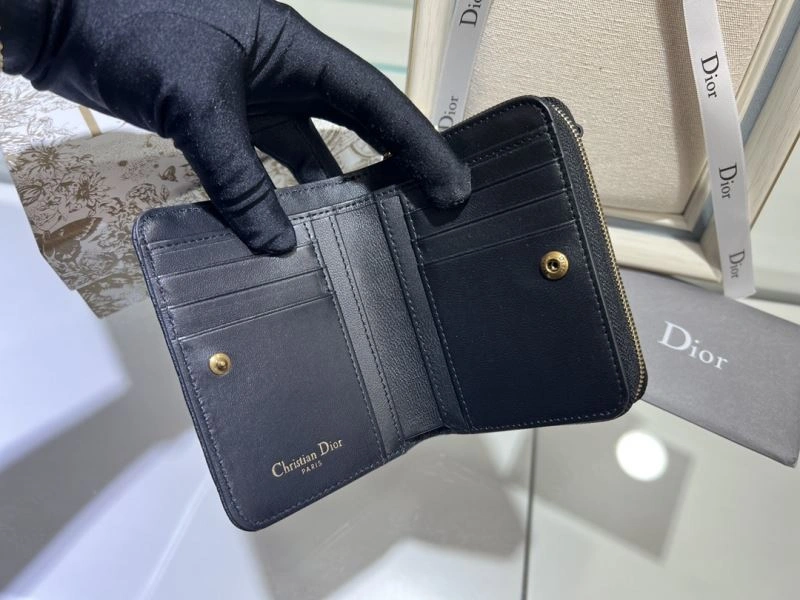 Lightweight Christian Dior Wallet 76952