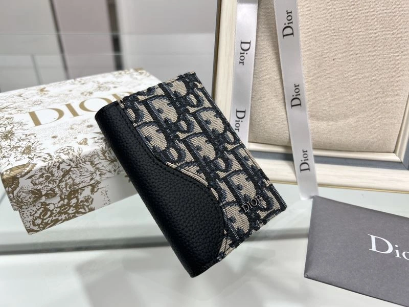 UrbanChic Christian Dior Wallet 76960