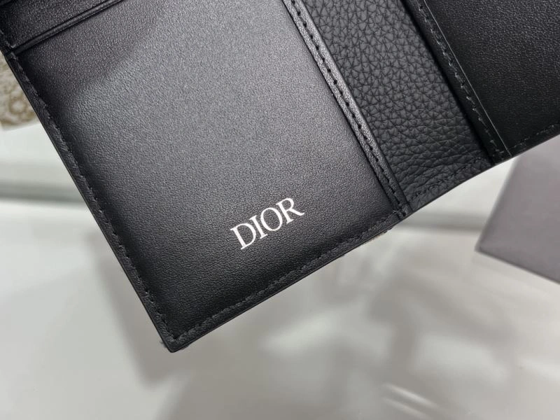 UrbanChic Christian Dior Wallet 76960