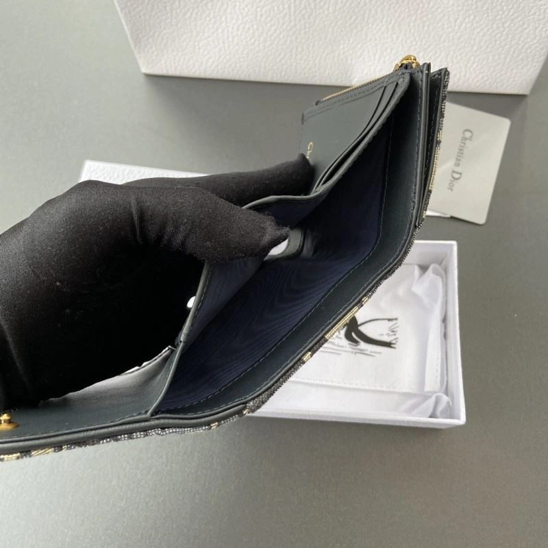 Contemporary Christian Dior Wallet 68491