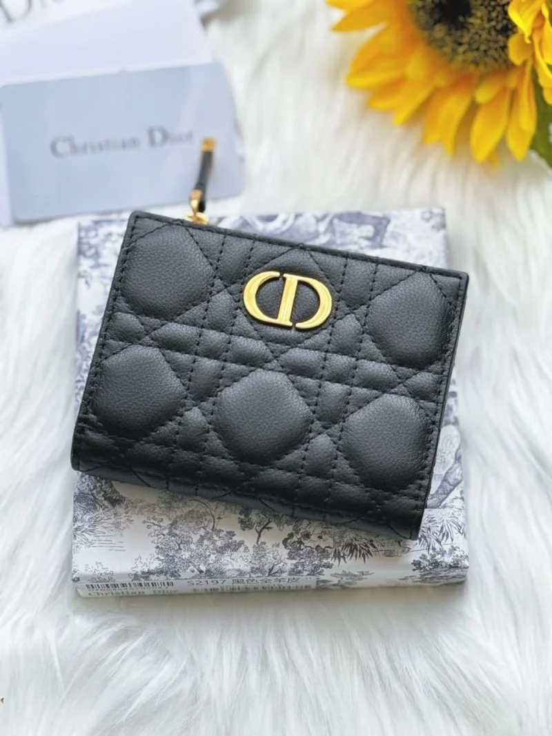 Christian Dior Wallets Purse Unique 46721