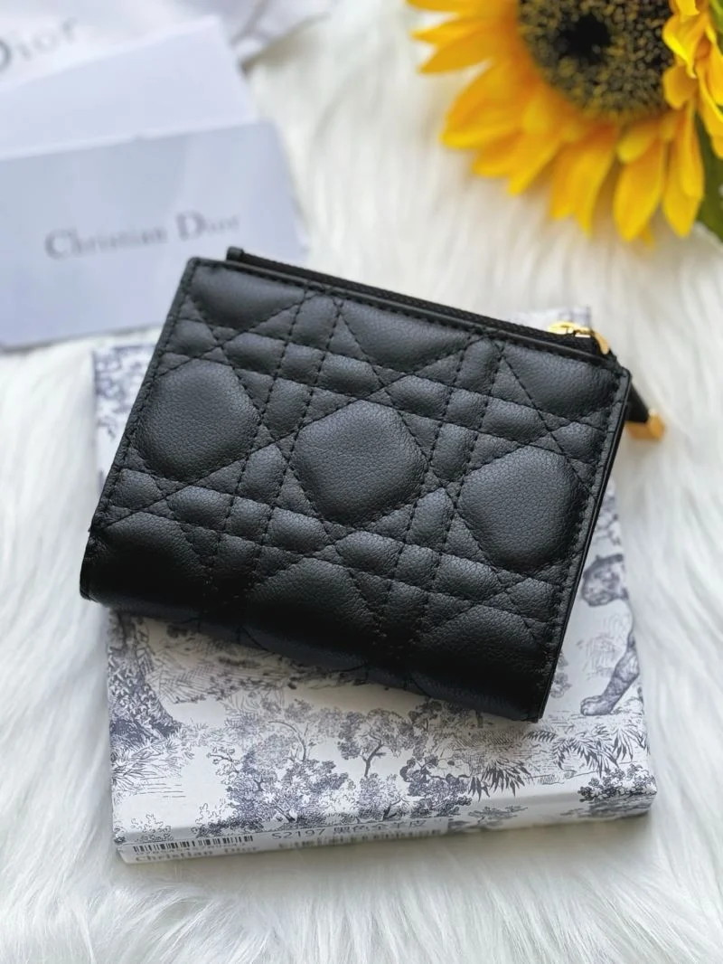 Christian Dior Wallets Purse Unique 46721