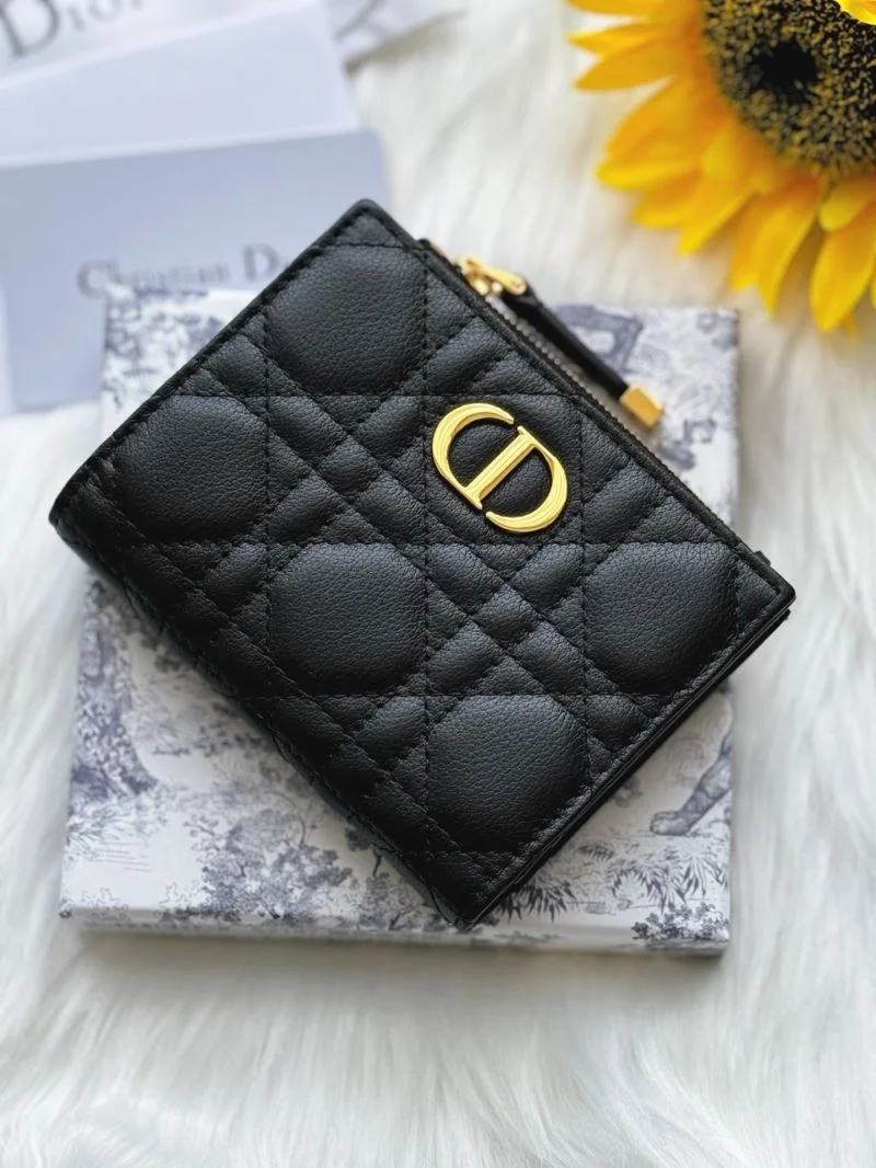 Christian Dior Wallets Purse Unique 46721