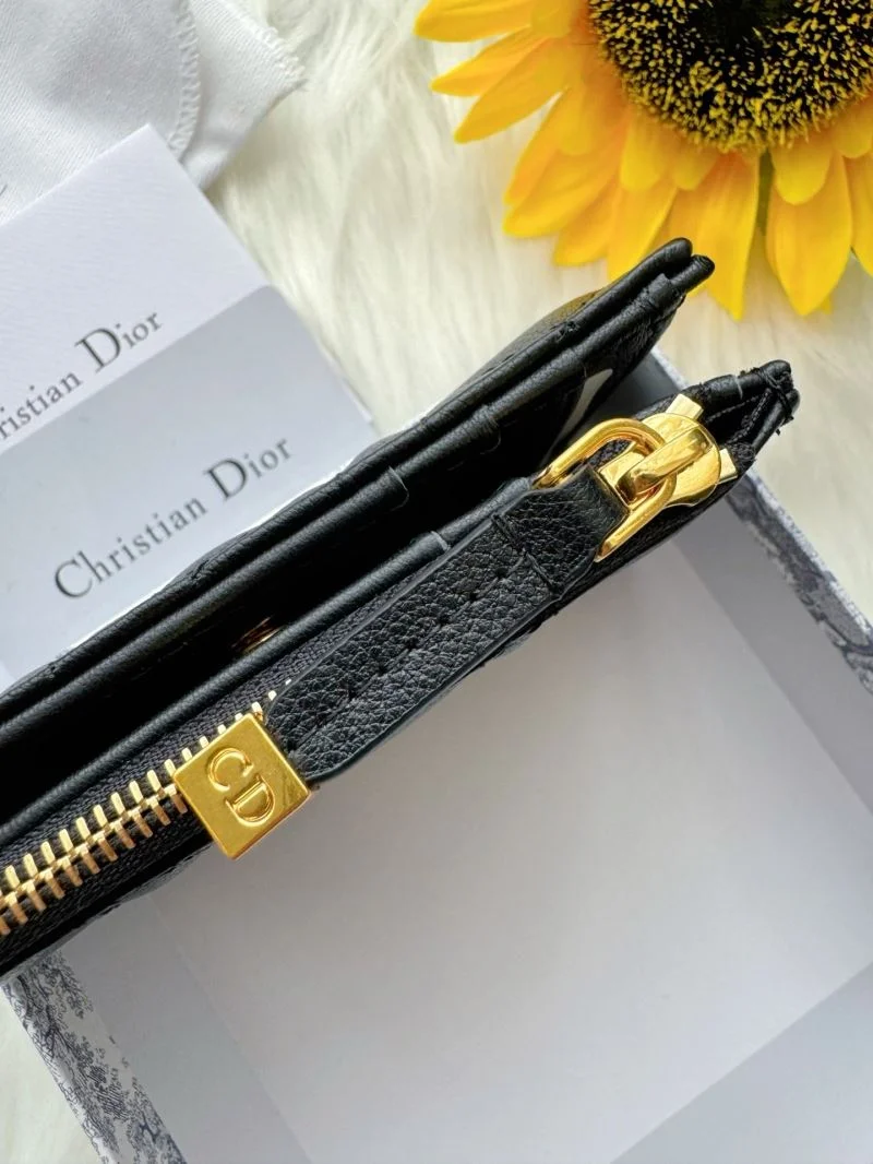 Christian Dior Wallets Purse Unique 46721