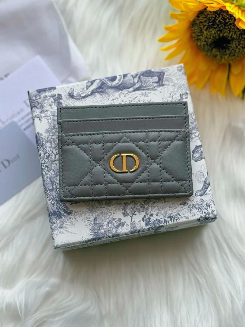 Timeless Christian Dior Wallets Purse 46684