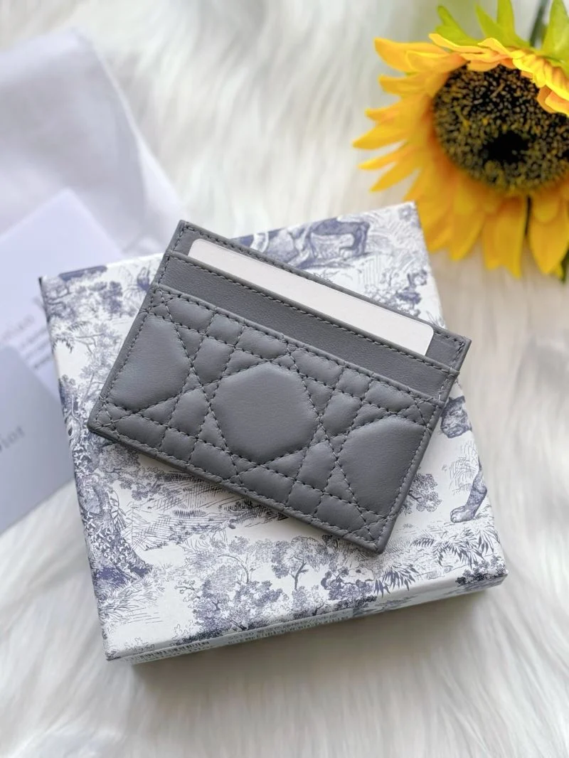 Timeless Christian Dior Wallets Purse 46684