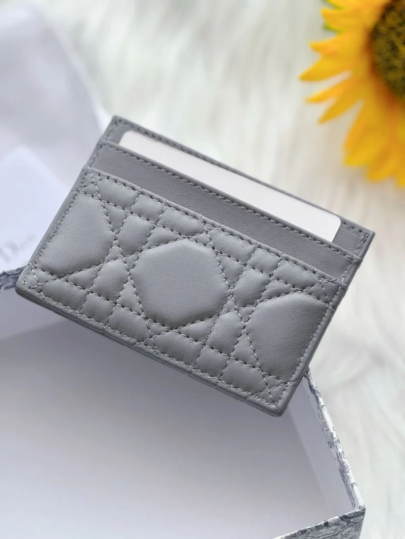 Timeless Christian Dior Wallets Purse 46684