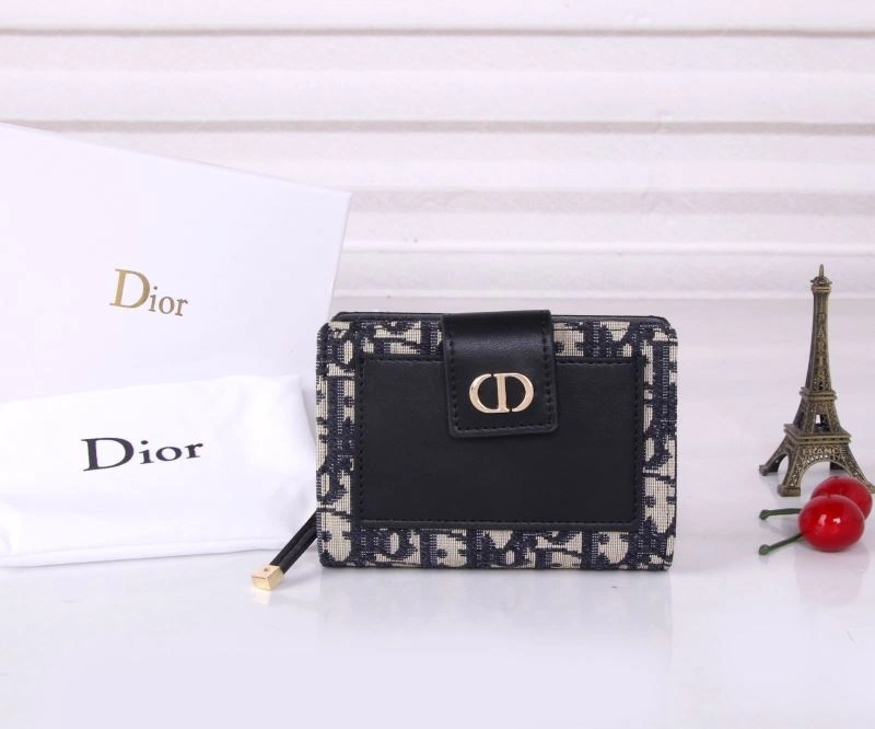 Christian Dior Wallets Purse Fashionable 88235