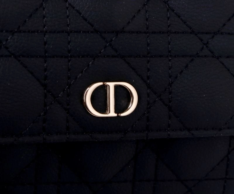EyeCatching Christian Dior Wallets Purse 88228