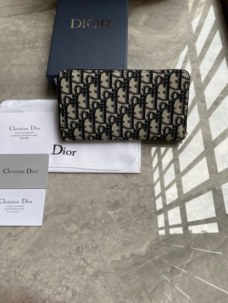 Trendsetting Christian Dior Wallets Purse 46011