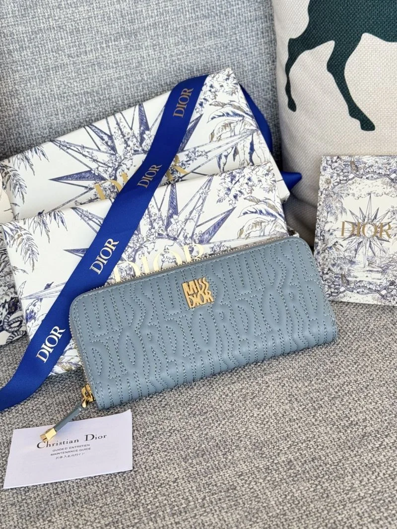 Resilient Christian Dior Wallets Purse 46005