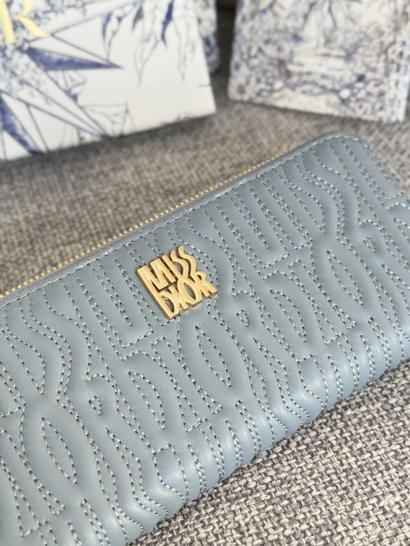 Resilient Christian Dior Wallets Purse 46005