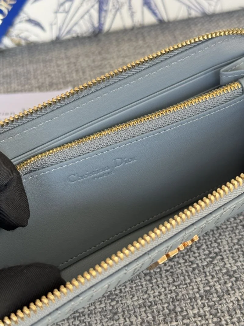 Resilient Christian Dior Wallets Purse 46005