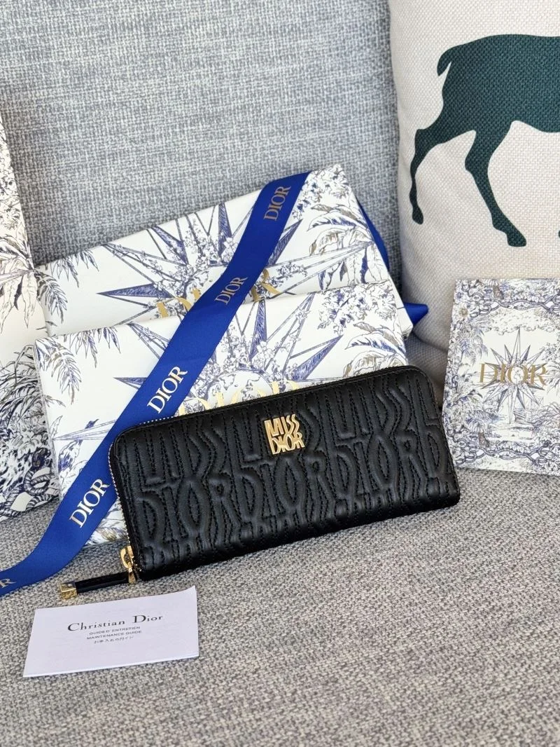 Christian Dior Wallets Purse Durable 45995